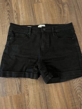 Universal Thread Black High-Rise Women’s Denim Shorts size 12